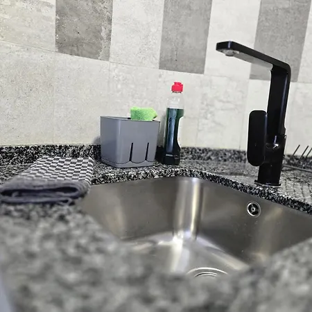 Spectrum Elegance 1 Bedroom City Center With Season Pool